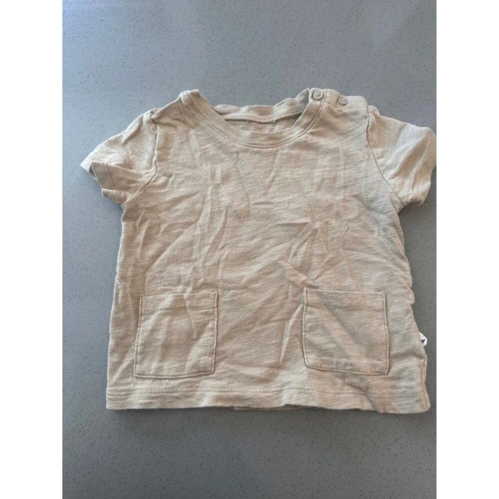 Baby Gap Khaki/beige Short Sleeve Toddler T-Shirt Size 12-18M